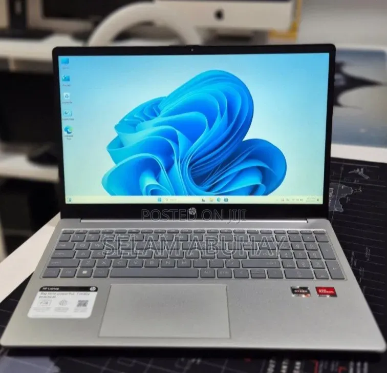 New Laptop HP Stream Notebook 16GB Intel Core i5 SSD 256GB