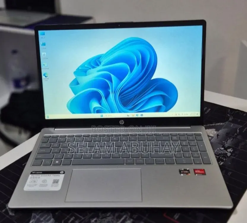New Laptop HP Stream Notebook 16GB Intel Core i5 SSD 256GB