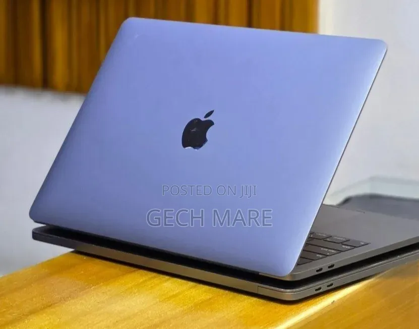 New Laptop Apple MacBook Pro 2019 16GB Intel Core i7 SSD 512GB