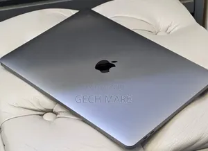 New Laptop Apple MacBook Pro 2019 16GB Intel Core i7 SSD 512GB