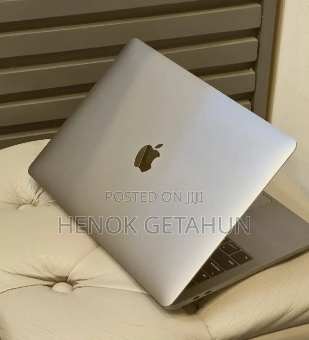 New Laptop Apple MacBook Pro 2019 16GB Intel Core i5 SSD 512GB