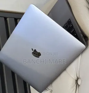 New Laptop Apple MacBook Pro 2019 16GB Intel Core i5 SSD 512GB