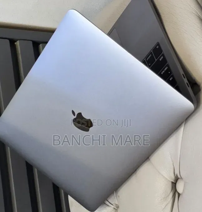New Laptop Apple MacBook Pro 2019 16GB Intel Core i5 SSD 512GB