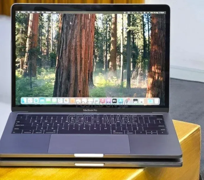 New Laptop Apple MacBook Pro 2019 16GB Intel Core i5 SSD 512GB