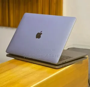 New Laptop Apple MacBook Pro 2019 16GB Intel Core i7 SSD 512GB