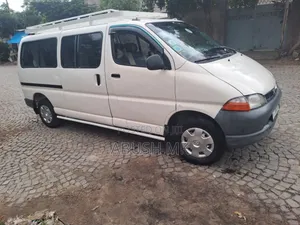 Toyota Grand HiAce 2000 White
