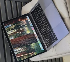 New Laptop Apple MacBook Pro 2019 16GB Intel Core i7 SSD 512GB