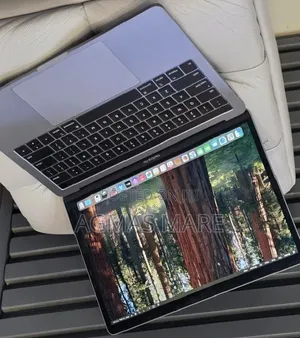 New Laptop Apple MacBook Pro 2019 16GB Intel Core i7 SSD 512GB