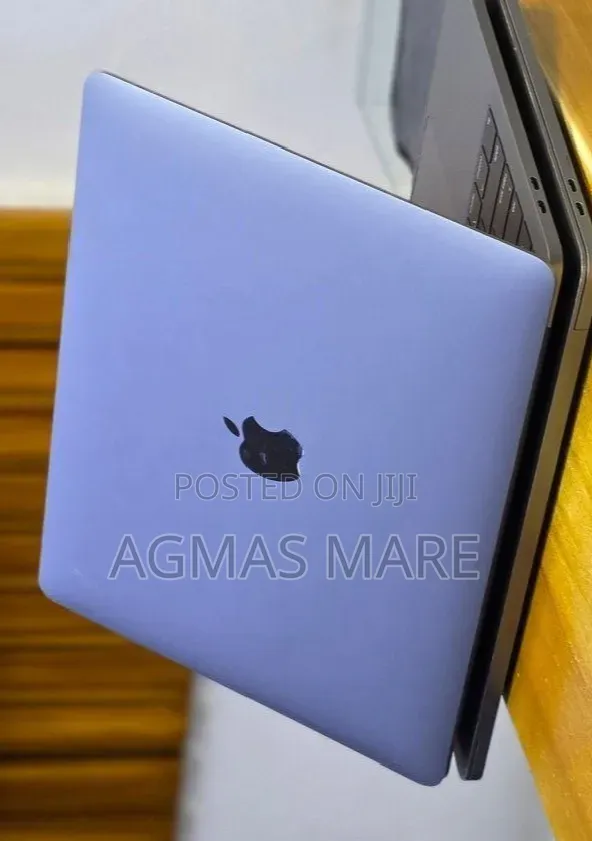 New Laptop Apple MacBook Pro 2019 16GB Intel Core i7 SSD 512GB