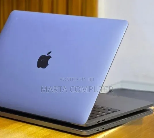 New Laptop Apple MacBook Pro 2019 16GB Intel Core i7 SSD 512GB