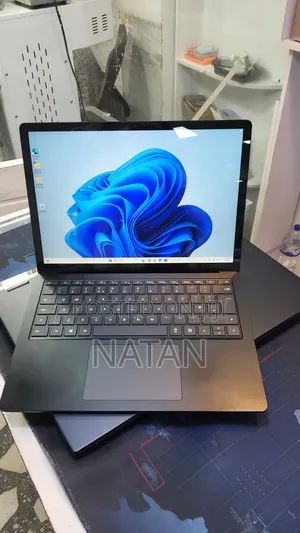 New Laptop Microsoft Surface Laptop 4 16GB Intel Core i7 SSD 512GB