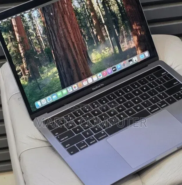 New Laptop Apple MacBook Pro 2019 16GB Intel Core i7 SSD 512GB