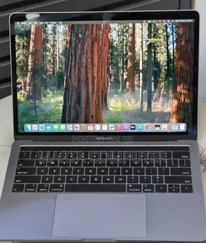 New Laptop Apple MacBook Pro 2019 16GB Intel Core i7 SSD 512GB