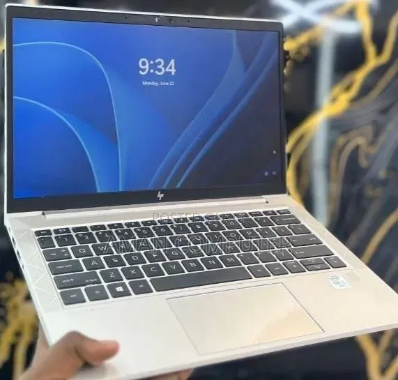 New Laptop HP EliteBook 840 G8 16GB Intel Core i7 SSD 512GB