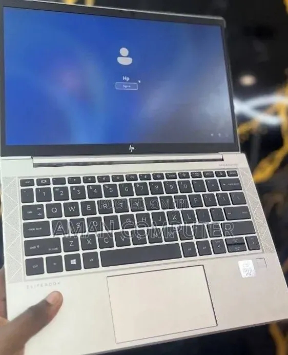 New Laptop HP EliteBook 840 G8 16GB Intel Core i7 SSD 512GB