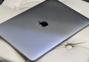 New Laptop Apple MacBook Pro 2019 16GB Intel Core i7 SSD 512GB