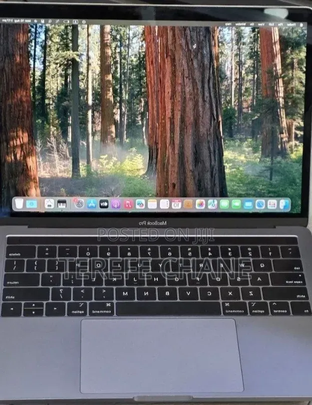 New Laptop Apple MacBook Pro 2019 16GB Intel Core i7 SSD 512GB