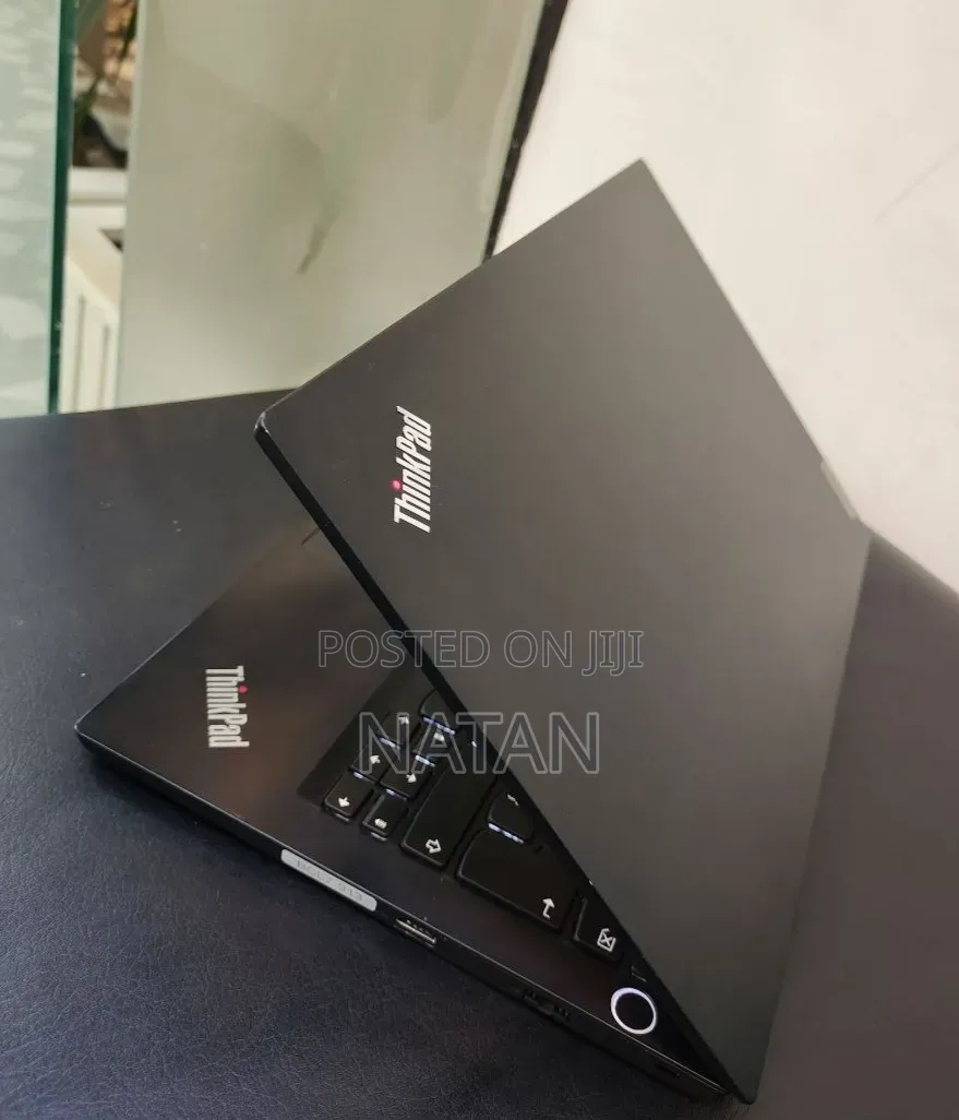 New Laptop Lenovo ThinkPad E14 Gen 5 16GB Intel Core i5 SSD 512GB