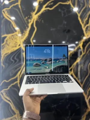 New Laptop Apple MacBook Pro 2022 M2 8GB Apple M2 SSD 512GB