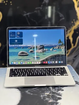New Laptop Apple MacBook Pro 2022 M2 8GB Apple M2 SSD 512GB