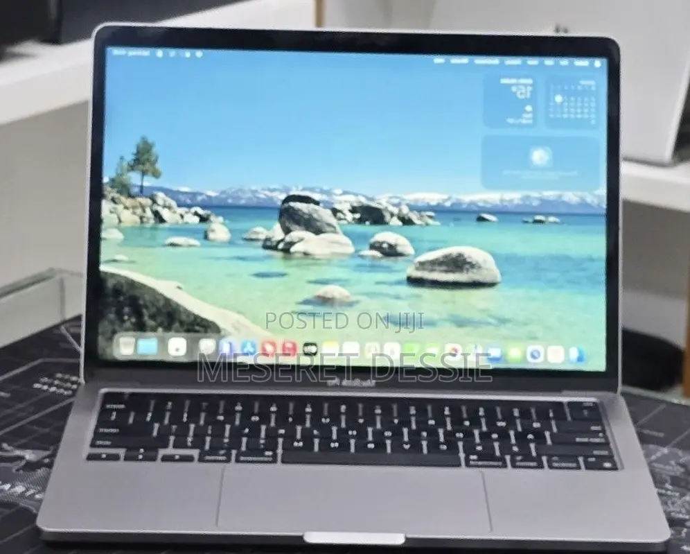 New Laptop Apple MacBook Pro 2022 M2 16GB Apple M2 SSD 512GB