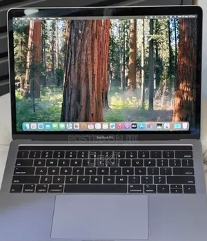 New Laptop Apple MacBook Pro 2019 16GB Intel Core i7 SSD 512GB