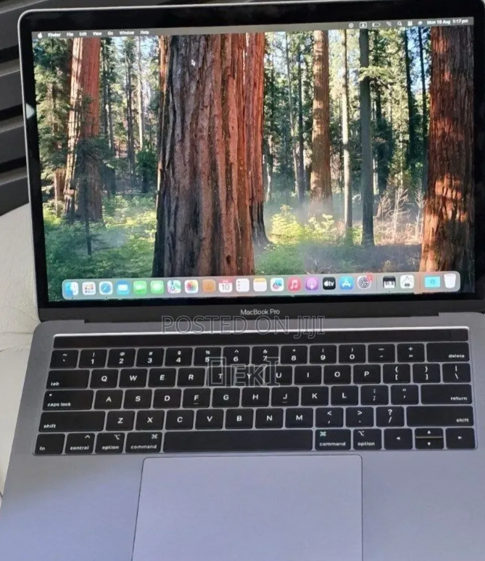 New Laptop Apple MacBook Pro 2019 16GB Intel Core i5 SSD 512GB