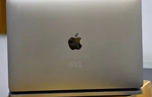 New Laptop Apple MacBook Pro 2019 16GB Intel Core i5 SSD 512GB
