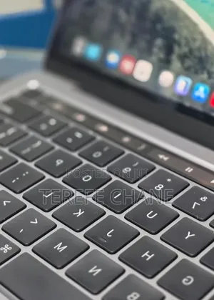 New Laptop Apple MacBook Pro 2022 M2 8GB Intel Core M2 SSD 512GB