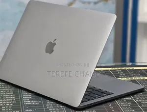 New Laptop Apple MacBook Pro 2022 M2 8GB Intel Core M2 SSD 512GB