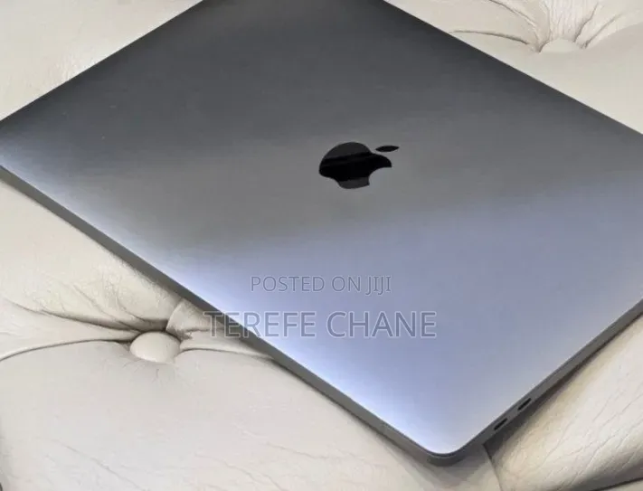 New Laptop Apple MacBook Pro 2022 M2 8GB Intel Core M2 SSD 512GB