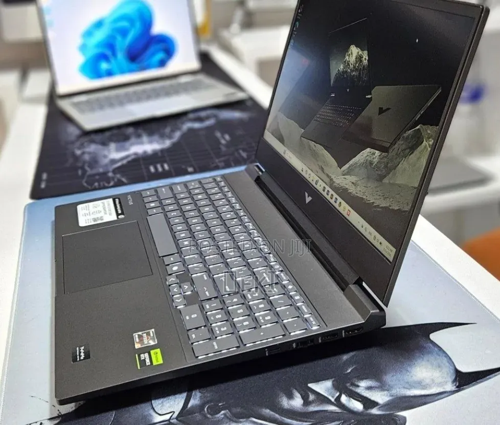 New Laptop HP Victus 16 16GB AMD Ryzen 7 SSD 512GB