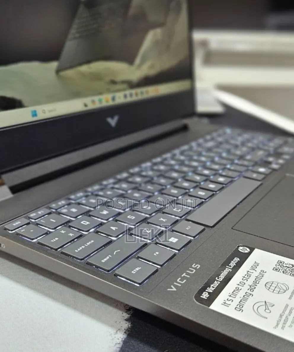 New Laptop HP Victus 16 16GB AMD Ryzen 7 SSD 512GB