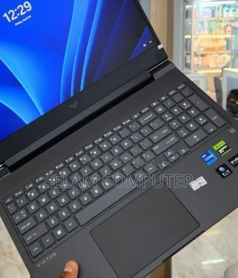 New Laptop HP Victus 16 16GB Intel Core i7 SSD 512GB
