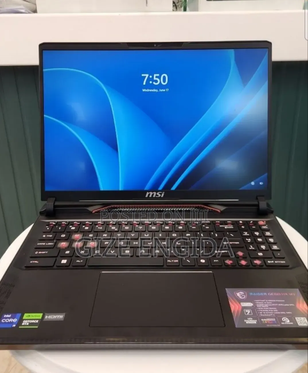 New Laptop MSI Raider GE68HX 13VI-202US 16GB Intel Core i9 SSD 1T
