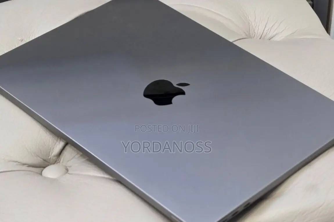 New Laptop Apple MacBook Air 2022 M2 8GB Apple M2 SSD 512GB