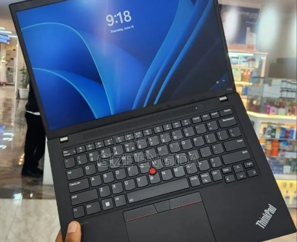 New Laptop Lenovo ThinkPad T14s G4 16GB Intel Core i7 SSD 1T