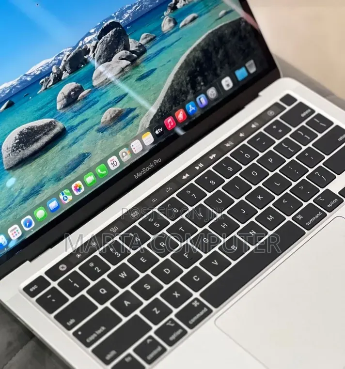 New Laptop Apple MacBook Pro 2022 M2 8GB Apple M2 SSD 512GB