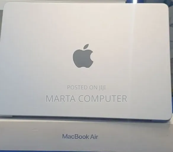 New Laptop Apple MacBook Air 2025 M4 16GB Apple M4 SSD 512GB