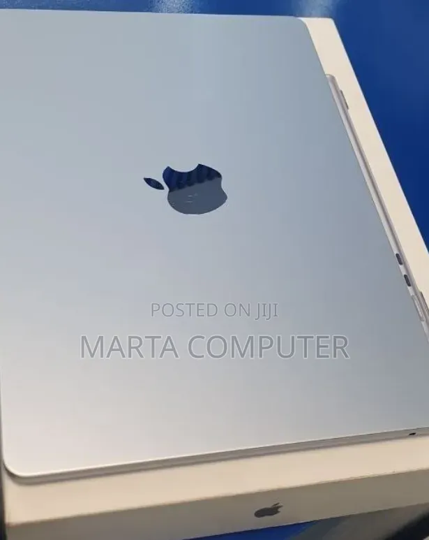 New Laptop Apple MacBook Air 2025 M4 16GB Apple M4 SSD 512GB