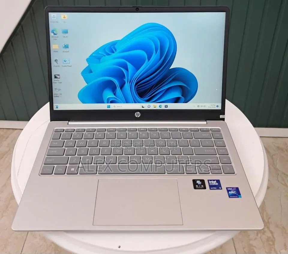 New Laptop HP Pavilion 15 16GB Intel Core Ultra 7 SSD 1T