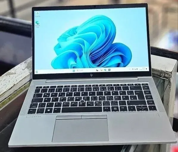 New Laptop HP 650 G6 8GB Intel Core i5 SSD 256GB