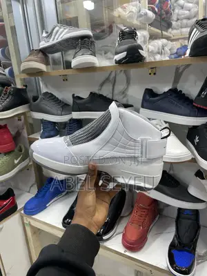 JORDAN 19 Brand New