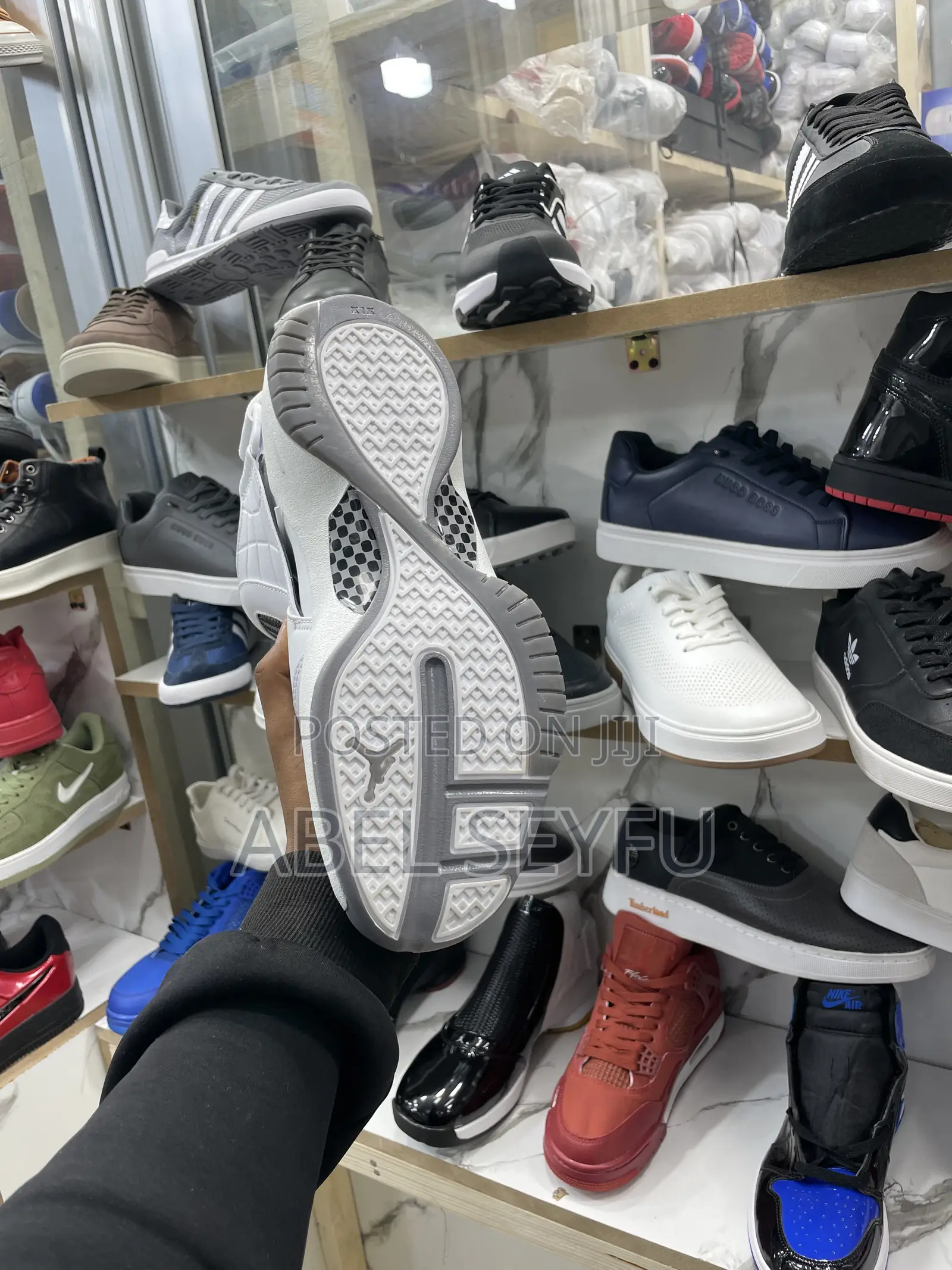 JORDAN 19 Brand New