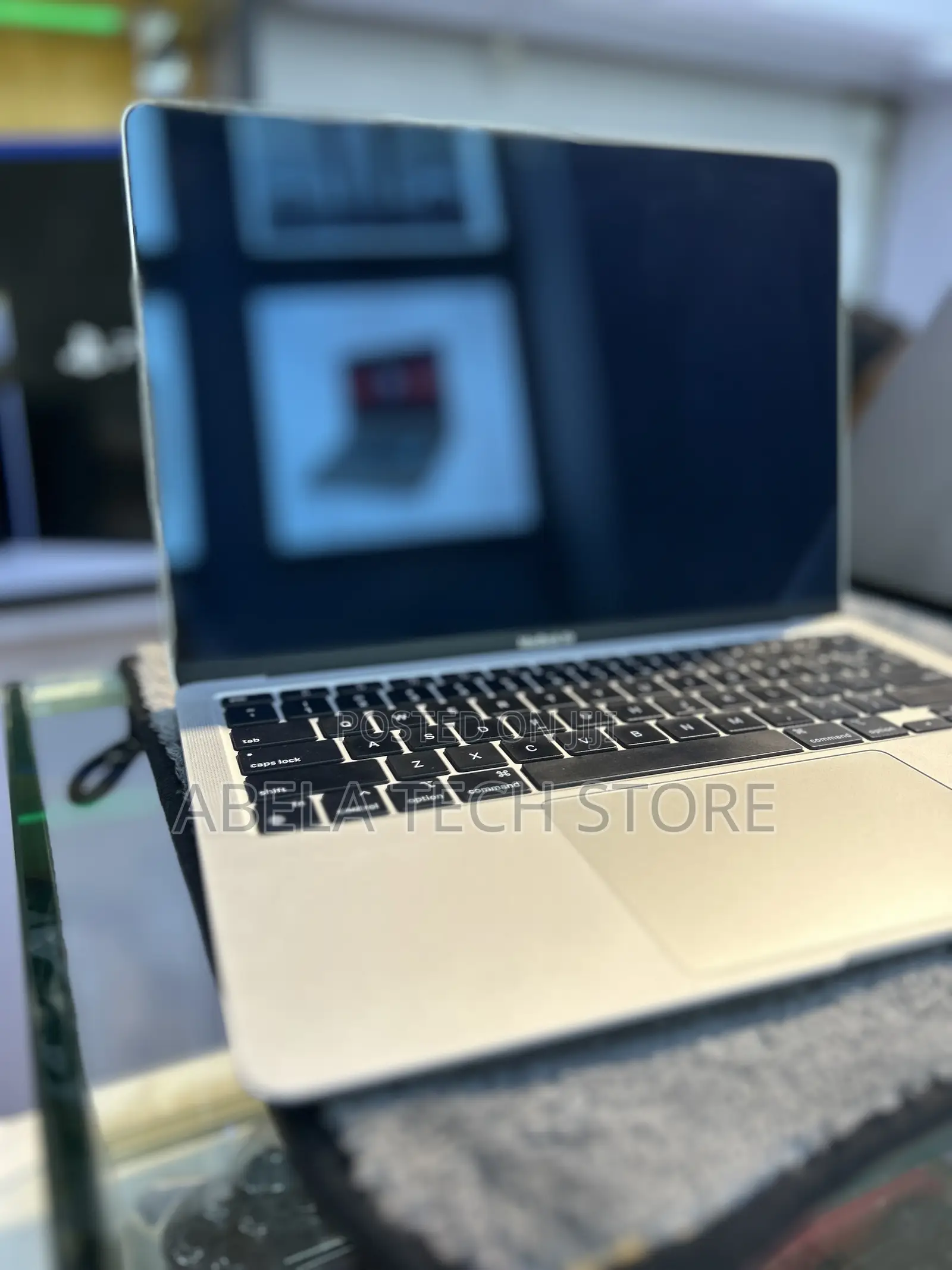Laptop Apple MacBook Air 2020 M1 16GB Apple M1 Max eMMC 1T