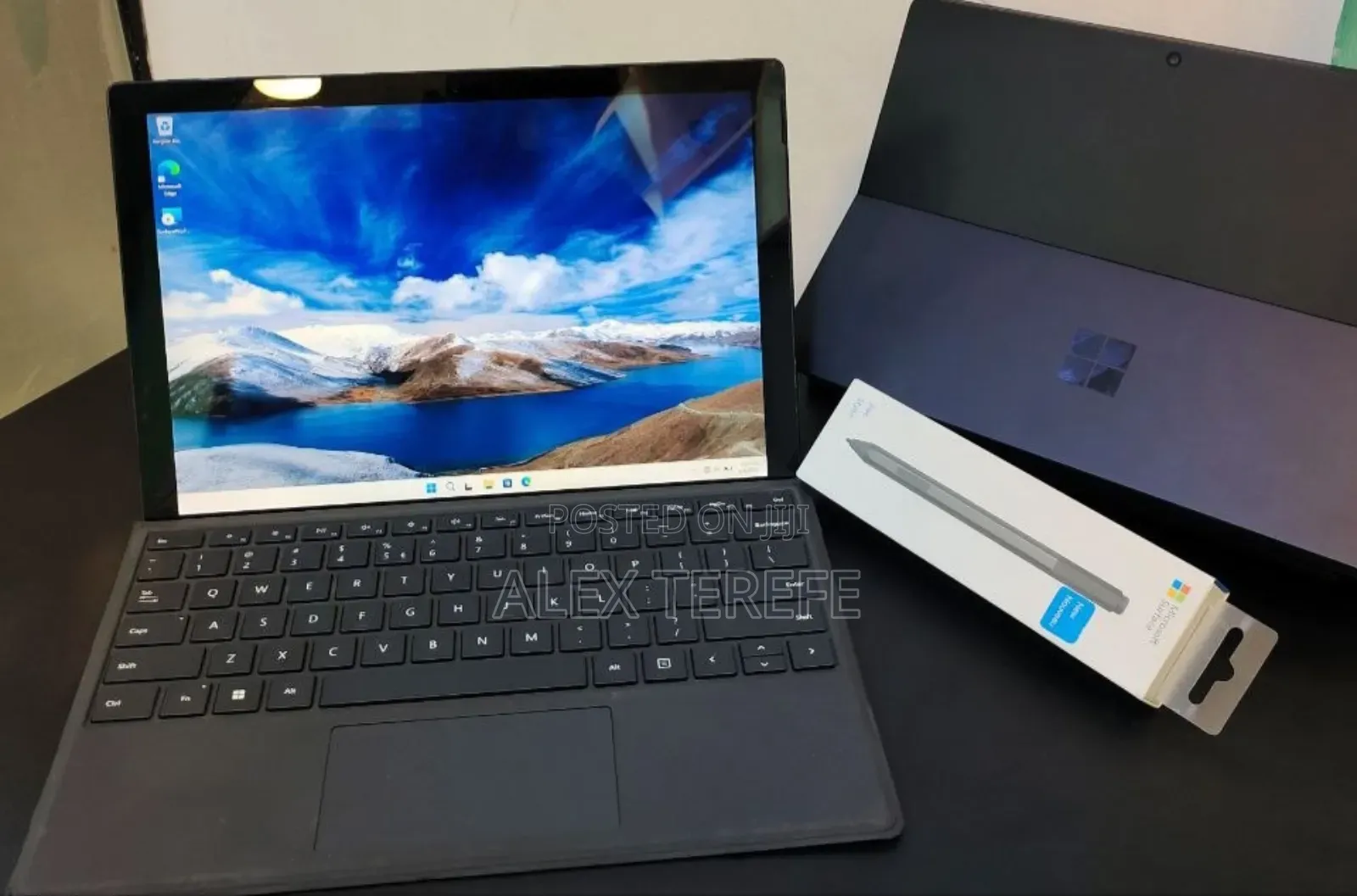 New Microsoft Surface Pro 11th Edition, a Copilot+ PC 16GB SSD 512GB