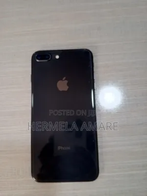 Apple iPhone 8 Plus 64 GB Black