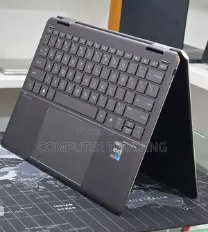 New Laptop HP Spectre 16GB Intel Core i7 SSD 512GB