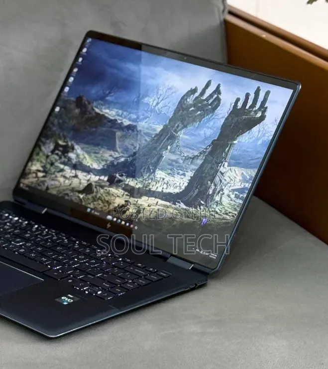 New Laptop HP Spectre X360 16GB Intel Core i7 SSD 512GB