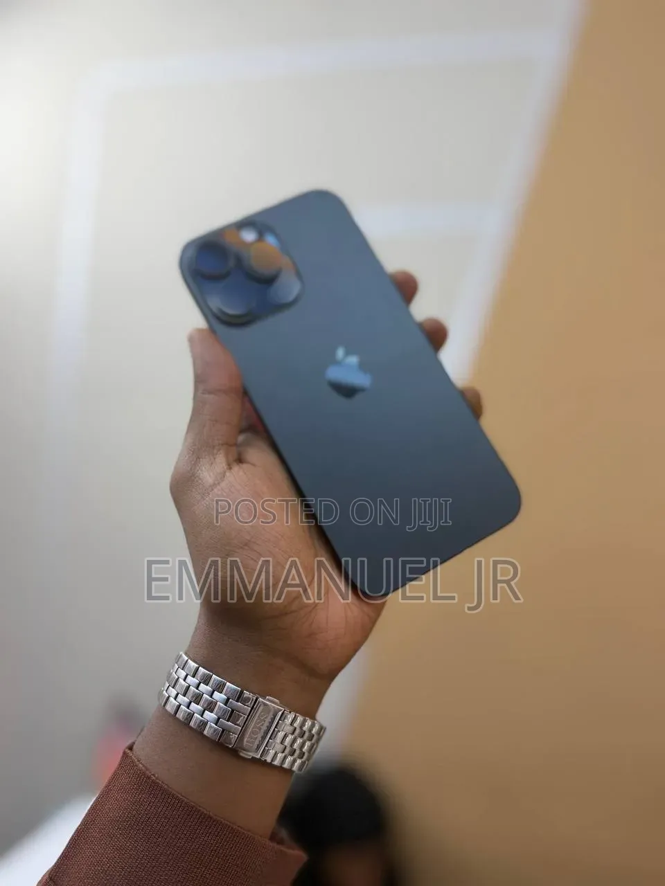 New Apple iPhone 16 Pro Max 1 TB Black